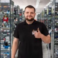 Максим Лучников